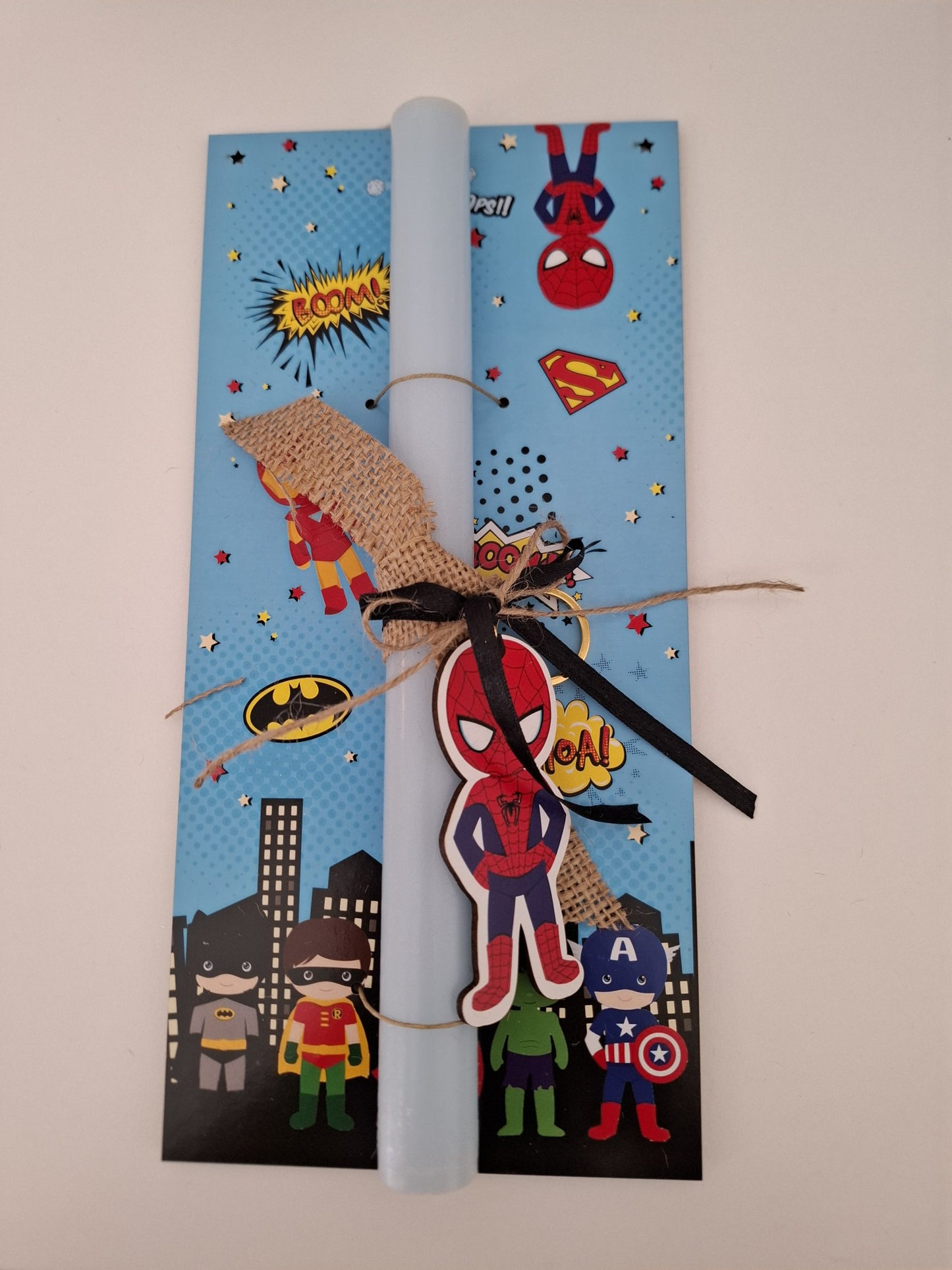 Λαμπάδα με θέμα τον spiderman