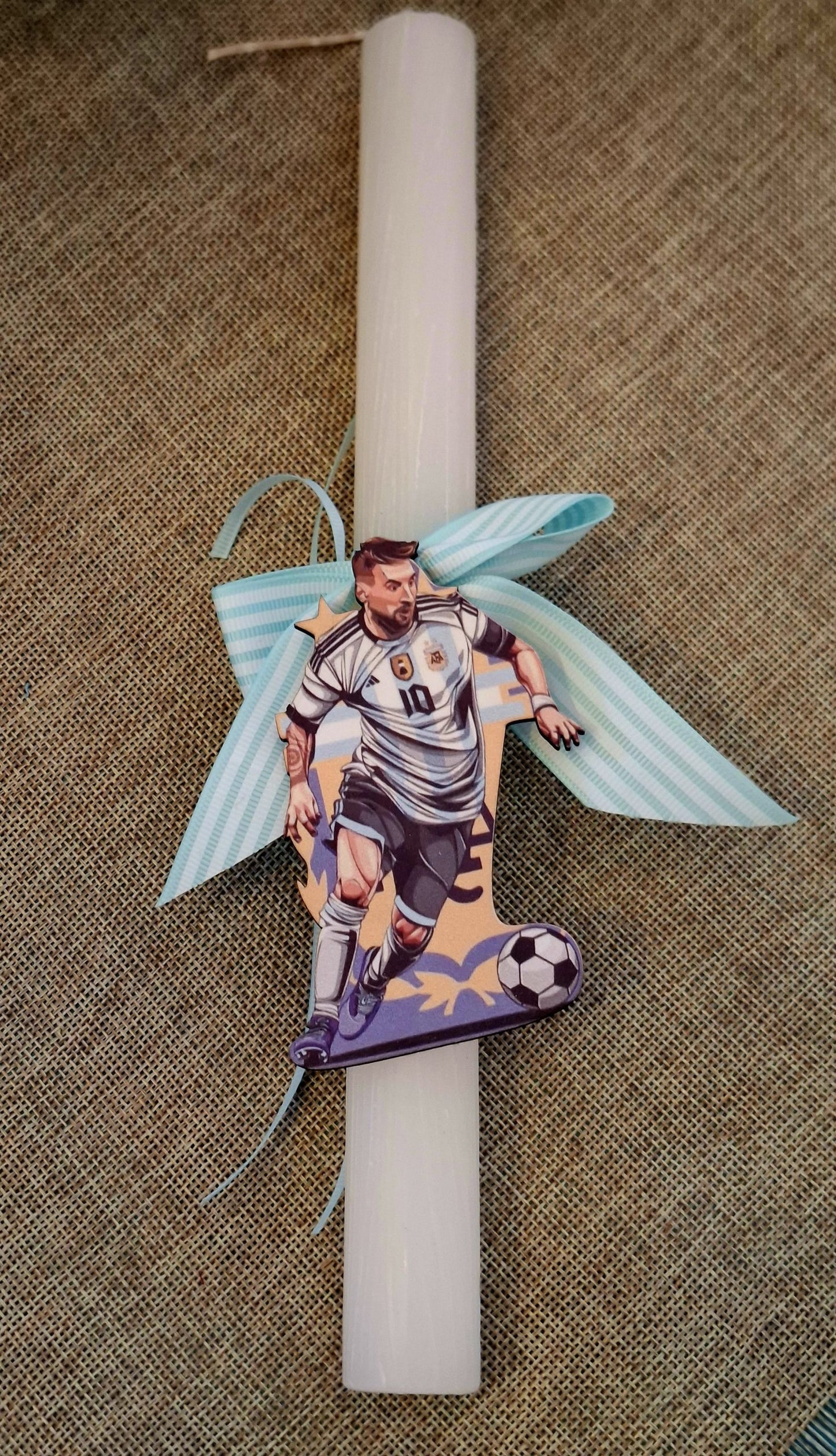 Πασχαλινή λαμπάδα με θέμα Messi