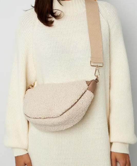 Beige fur bag