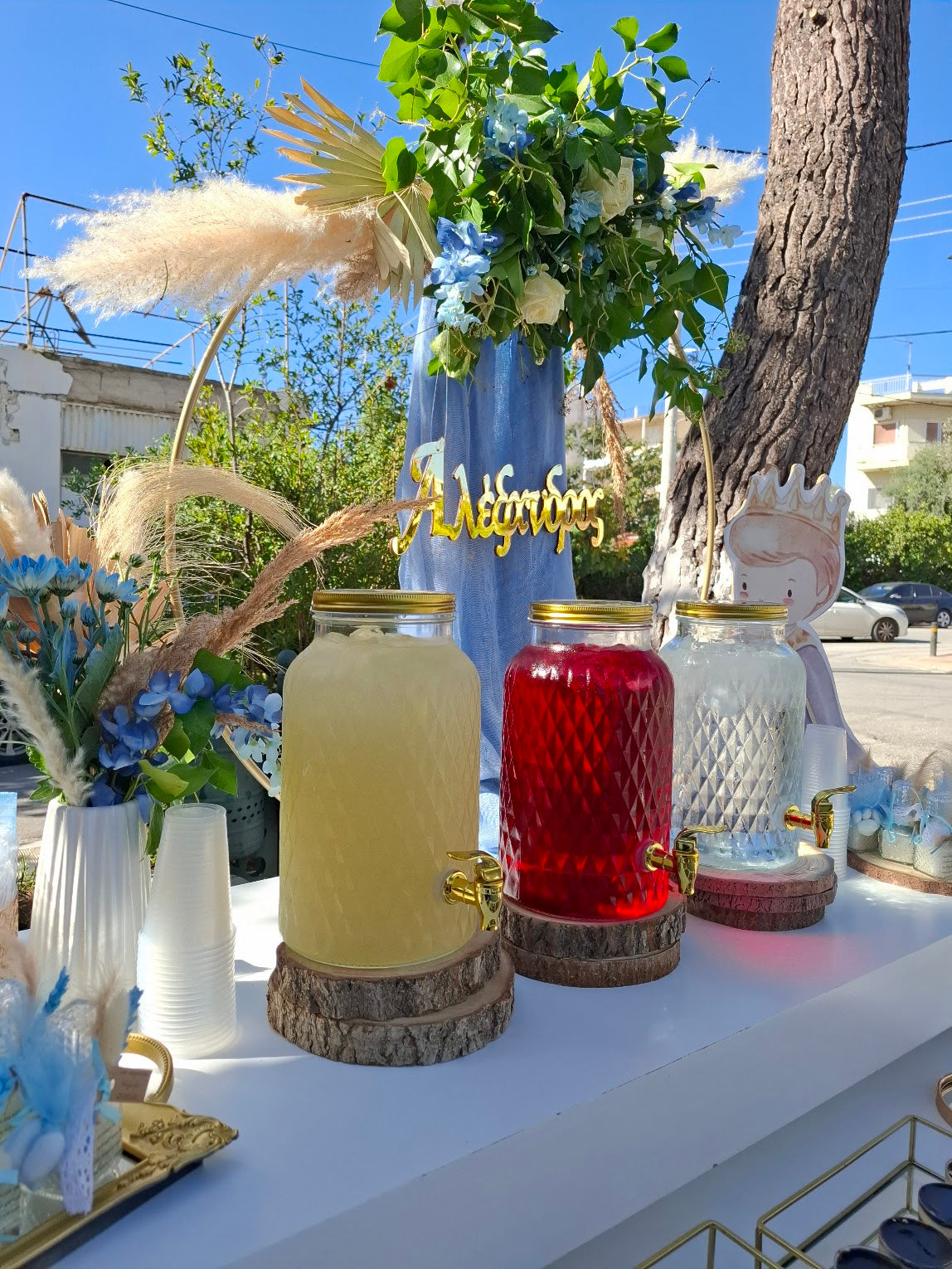 Διακόσμηση βάπτισης με θέμα πρίγκιπας
