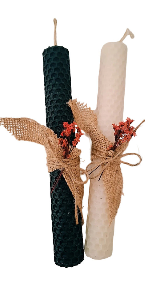 Λαμπάδα κηρήθρα άσπρο μαύρο με αποξηραμένα λουλούδια